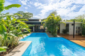 Casa Harmonia- 2 BR House with Pool